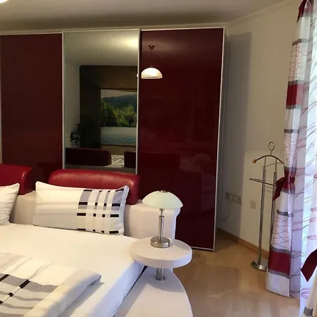 Ferienwohnung/ Ferienresidenze Manuela *