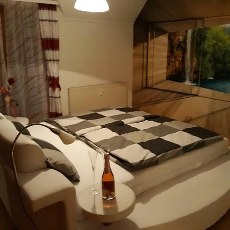 Appartamento Ferienwohnung/ Ferienresidenze Manuela *