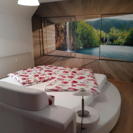 Appartamento Ferienwohnung/ Ferienresidenze Manuela *