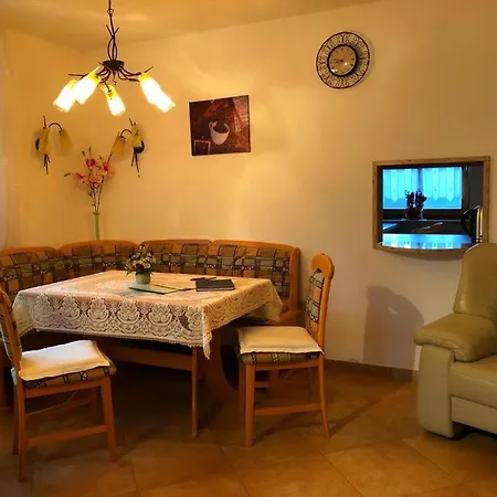 Ferienwohnung/ Ferienresidenze Manuela דירה