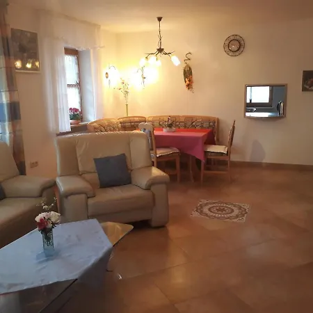 Ferienwohnung/ Ferienresidenze Manuela *